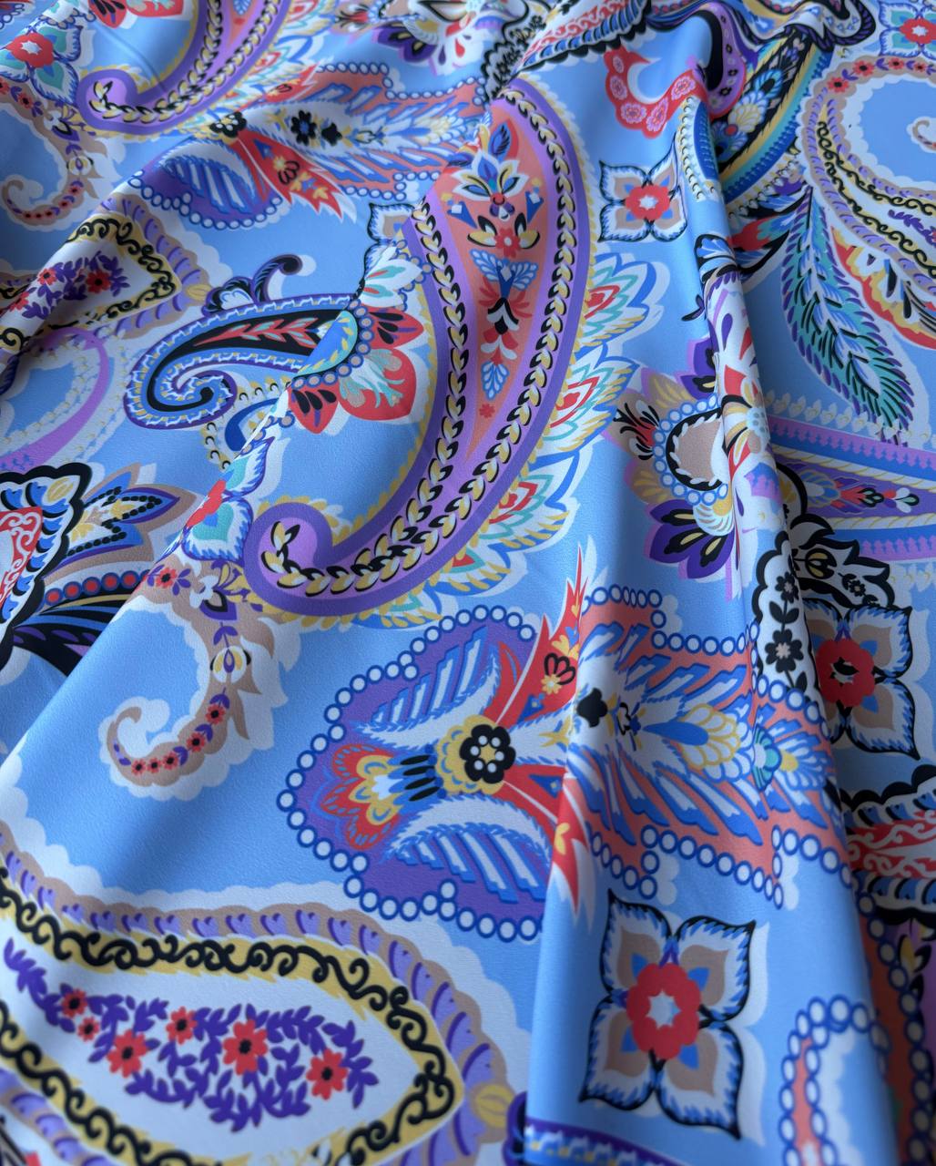 Scampolo Satin Paisley Japan 3,00x2,80
