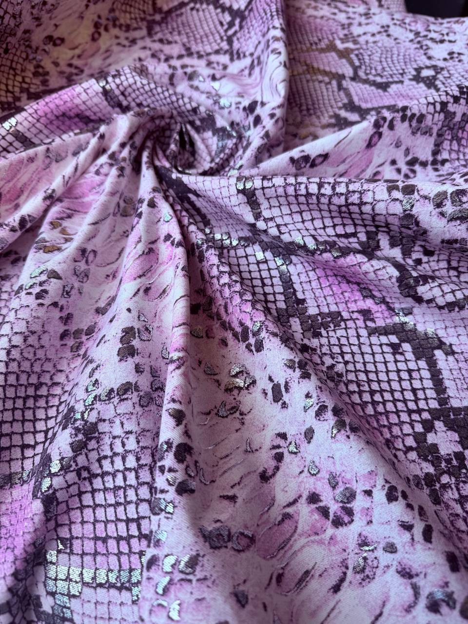 Tessuto Jeans Animalier Pitonato Rosa