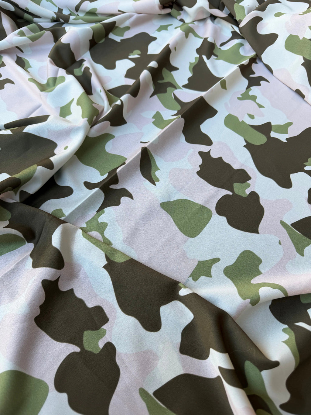 Tessuto Satin Maltinto Verde Rosa