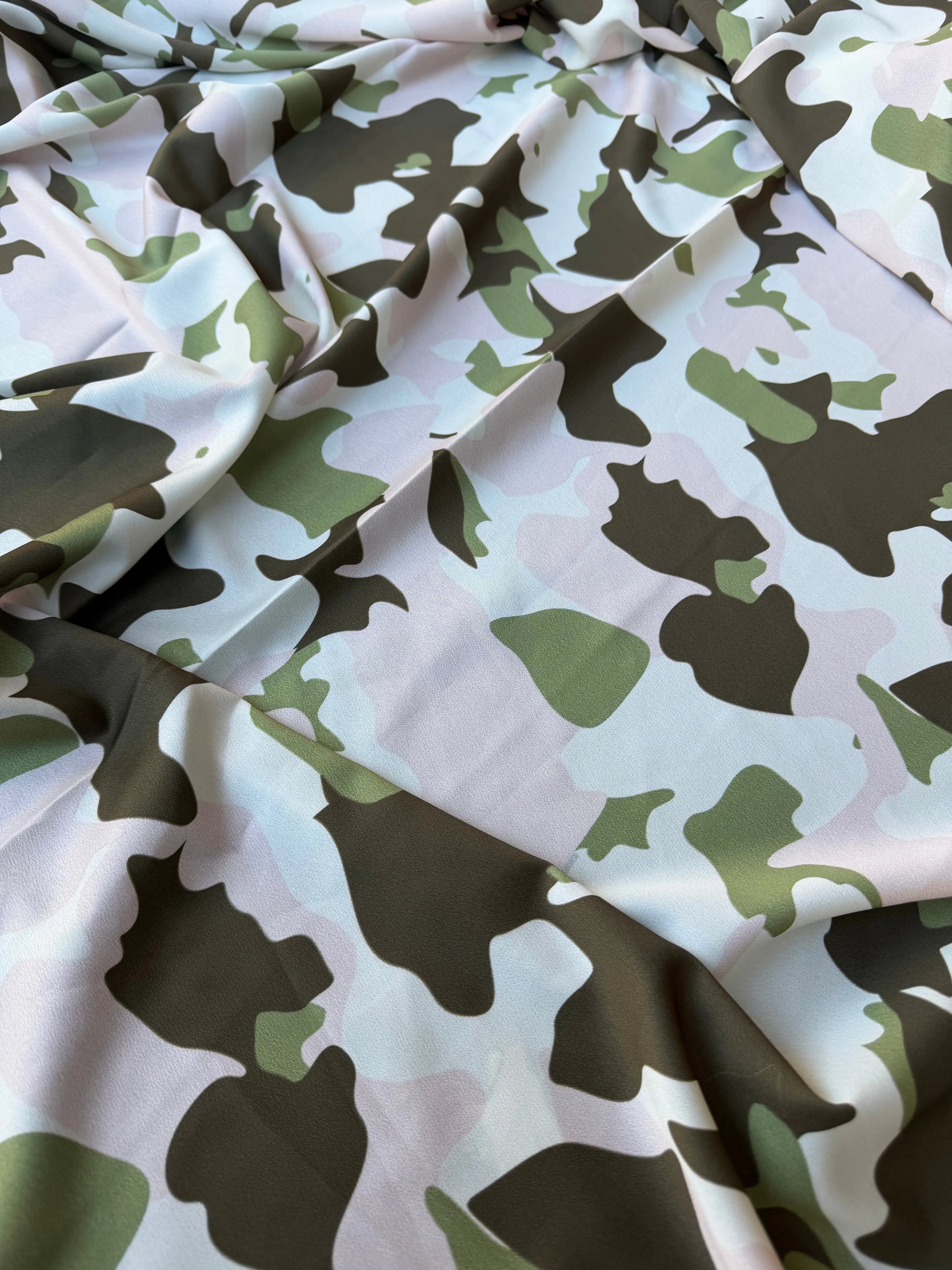 Tessuto Satin Maltinto Verde Rosa