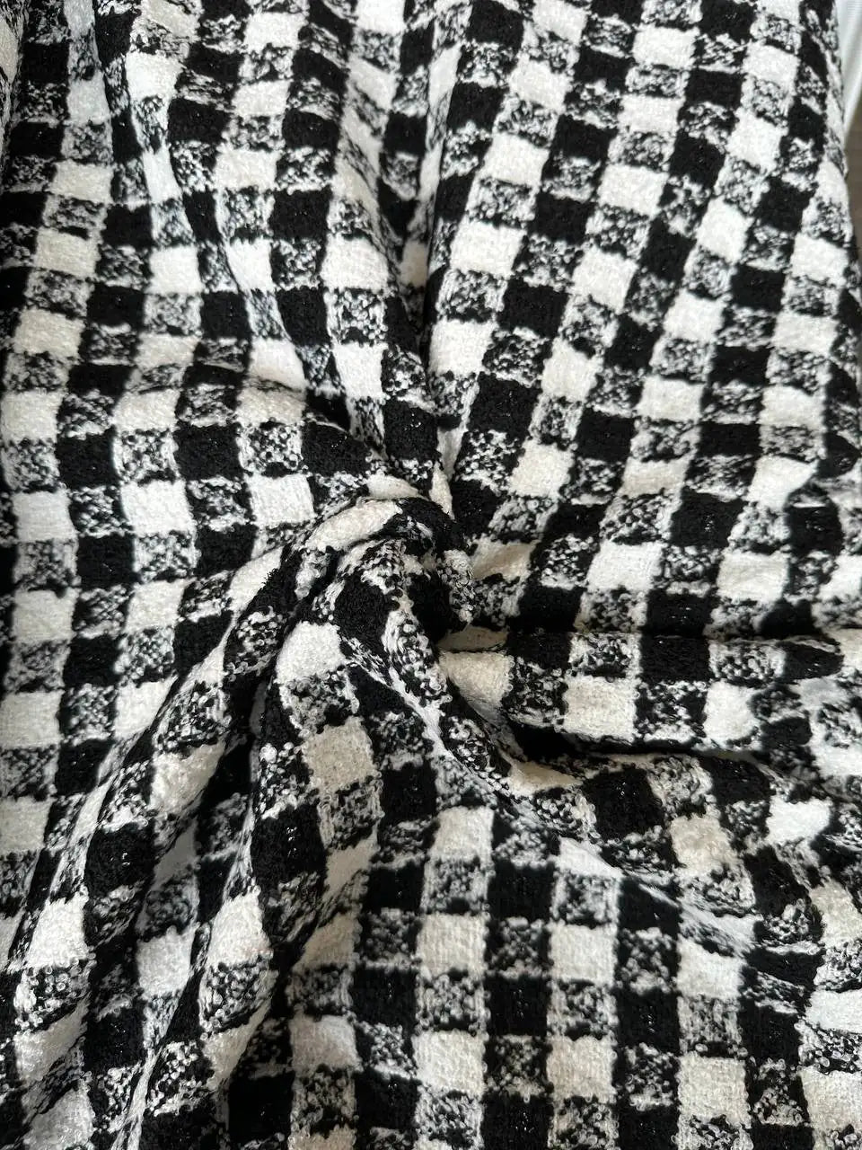 Tessuto Tweed Bouclè Tipologia Chanel Black White