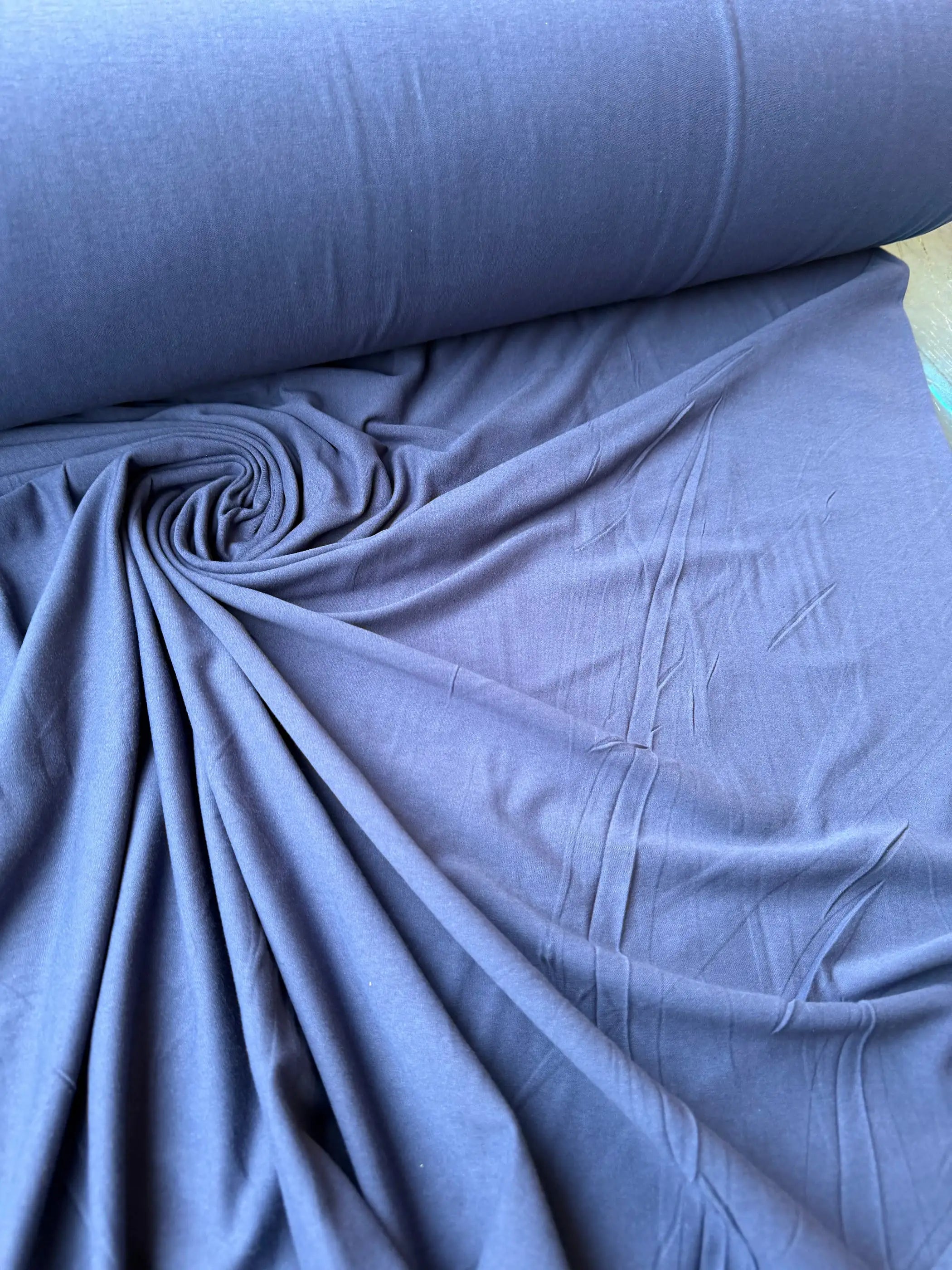 Jersey cotone confortevole color blu medio per capi quotidiani