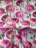 Dettaglio tessuto misto lino floreale con stampa a fiori, variante floreale rose