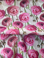 Dettaglio tessuto misto lino floreale con stampa a fiori, variante floreale rose