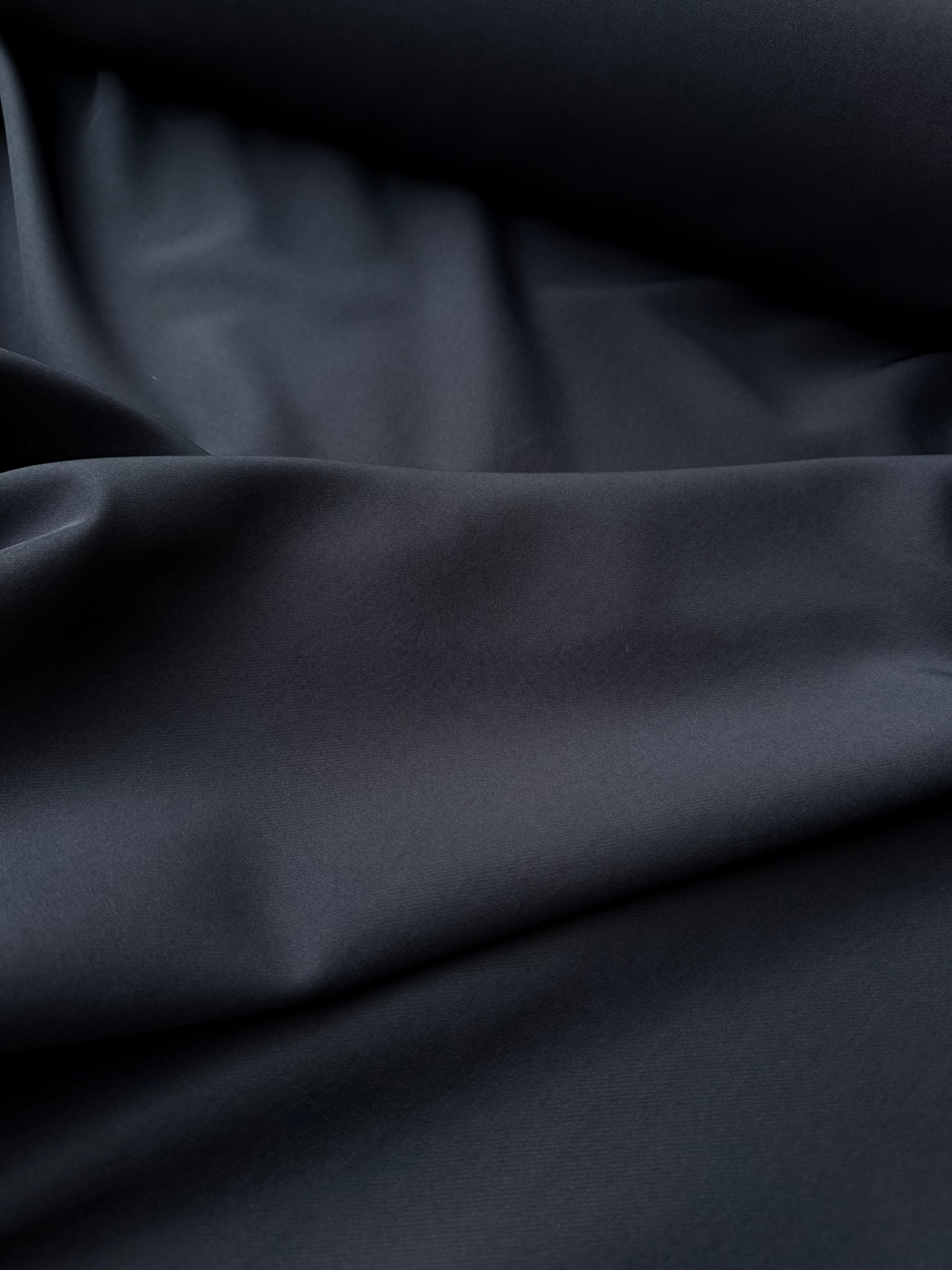 Tessuto cady elastico blu notte ideale per tailleur e completi eleganti