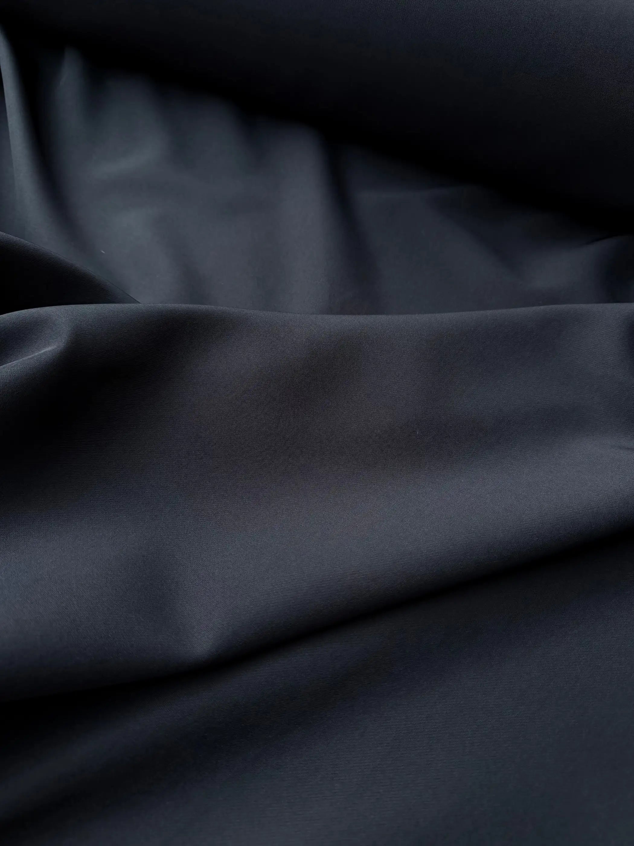 Tessuto cady elastico blu notte ideale per tailleur e completi eleganti