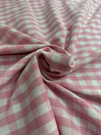 Tessuto cotone quadri tinto in filo rosa classico, ideale per tovaglie, cucina e progetti di arredo casa