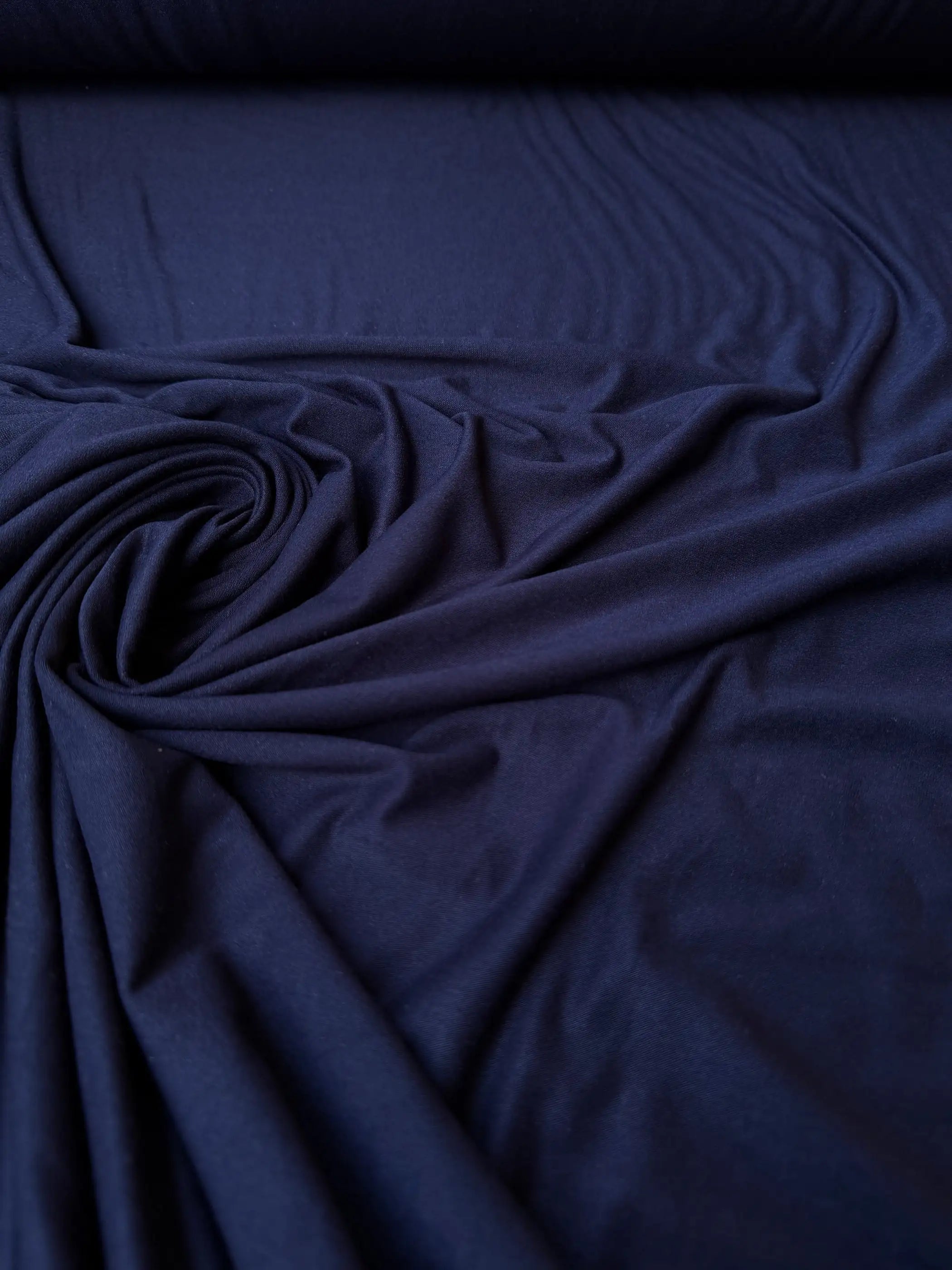 Jersey cotone elasticizzato blu scuro per abiti casual e capi comodi