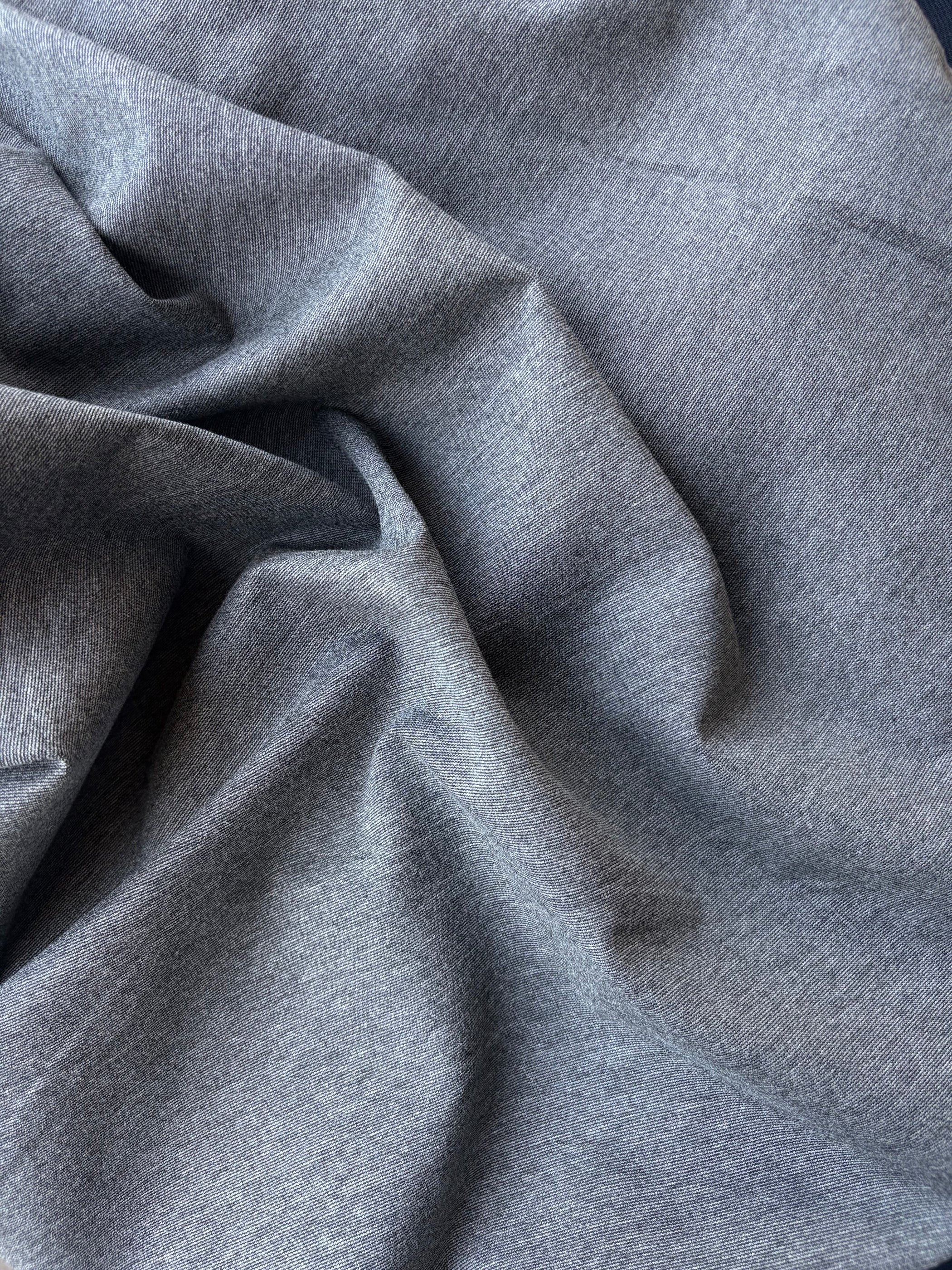 Tessuto Punto Milano grigio medio, 300 g/m², tessuto elasticizzato in viscosa nylon elastan per gonne e giacche strutturate