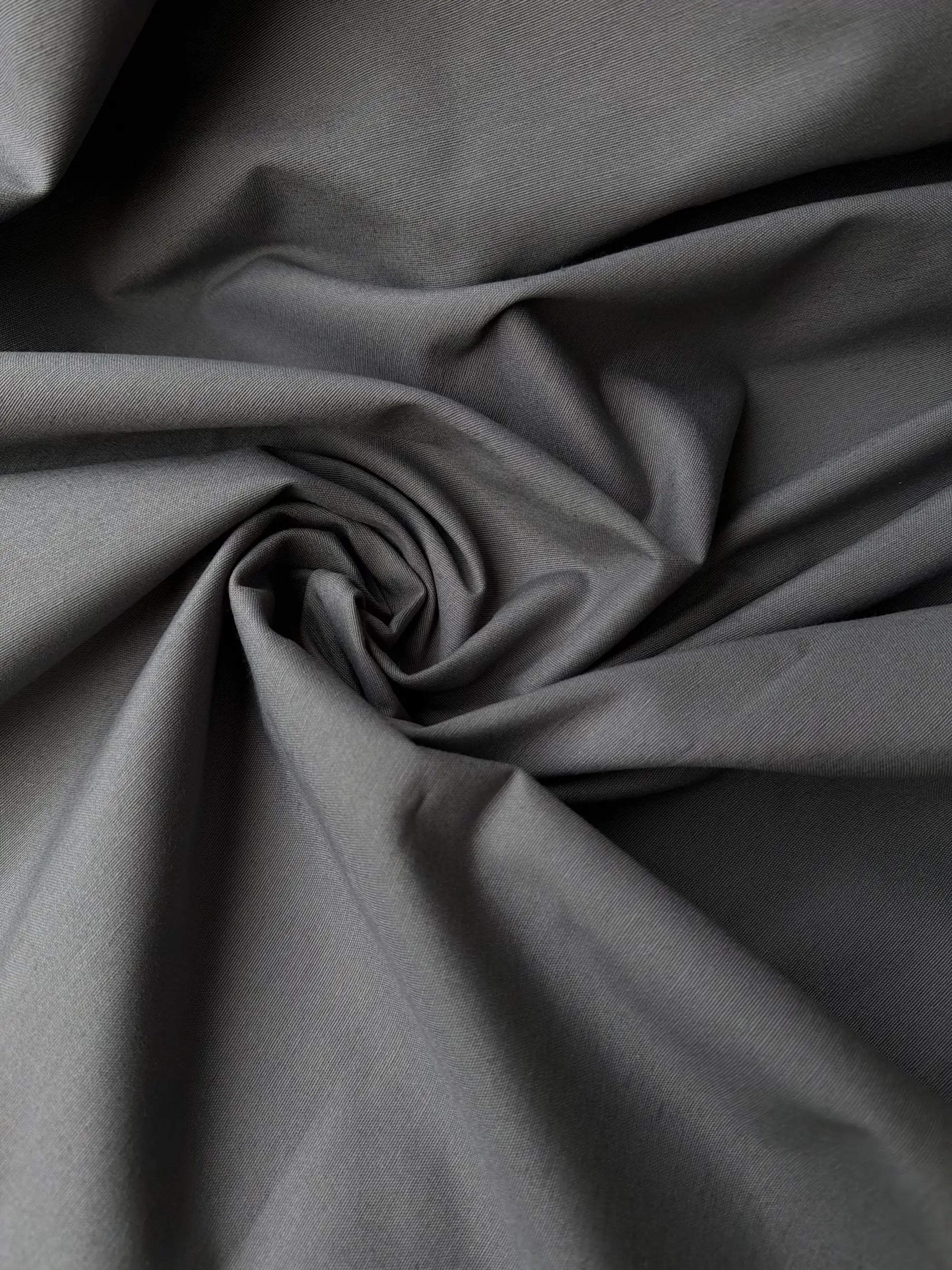 Tessuto panama tinto in filo grigio scuro 280 cm, trama robusta per copritavolo e decorazioni casa