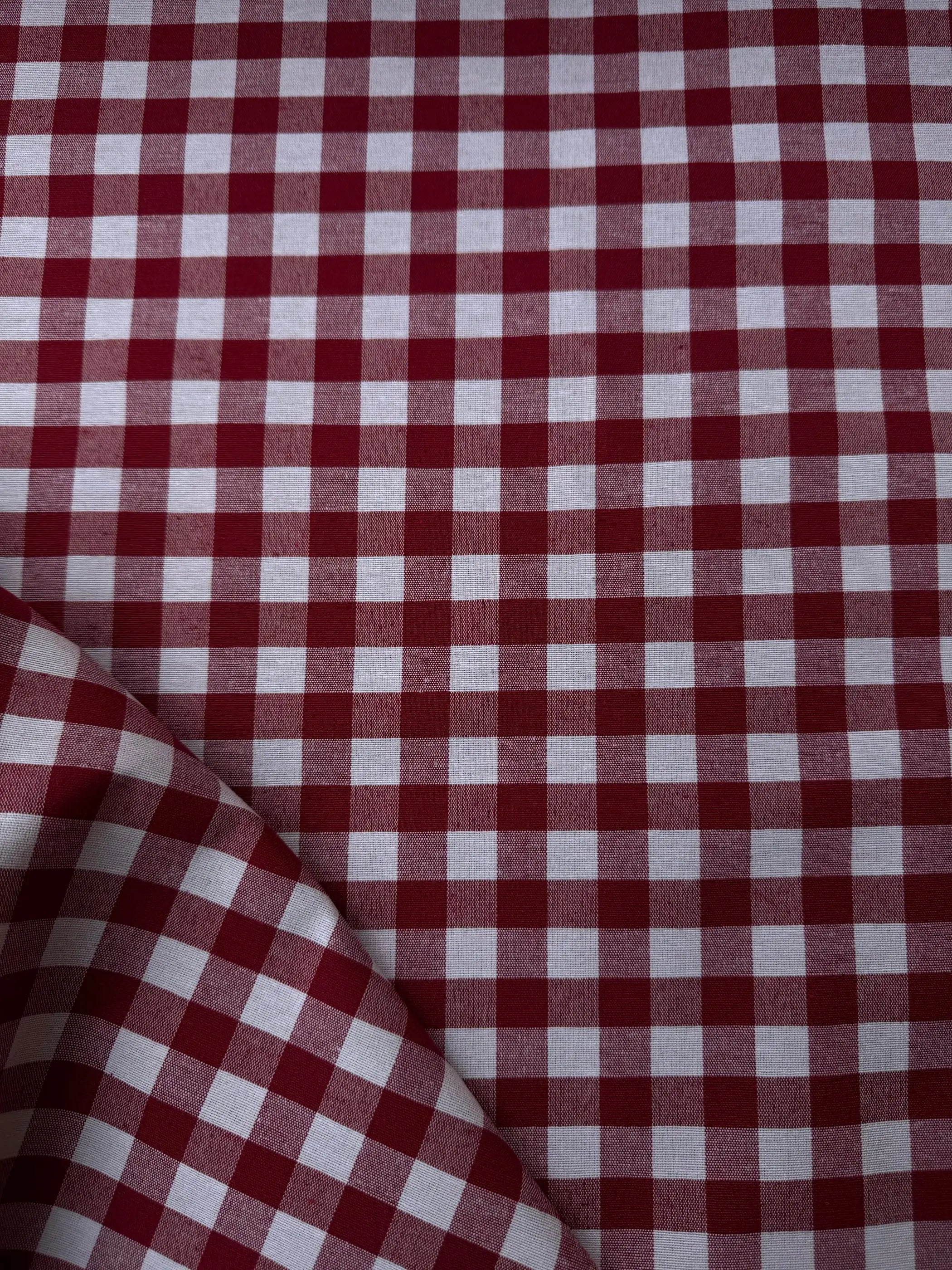 Tessuto cotone quadri rosso scuro country stile country, ideale per tovaglie e progetti di cucito creativo